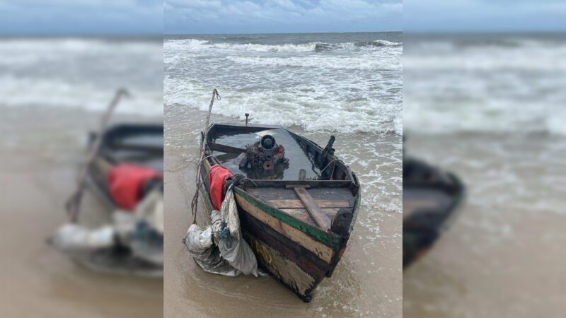 EEUU: 7 balseros cubanos desafían el oleaje del huracán Ian y tocan tierra en ciudad de Florida