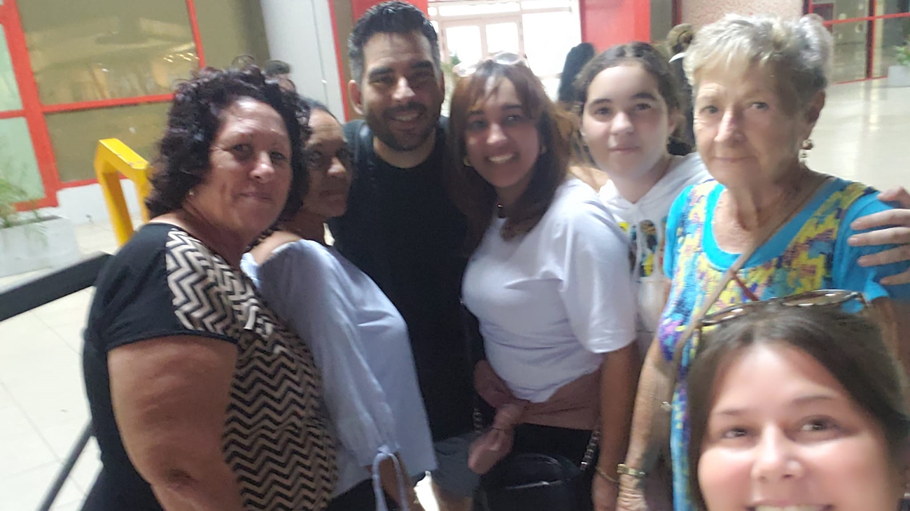 Registran el regreso del comediante Luis Silva «Pánfilo» a Cuba luego de su visita a Miami