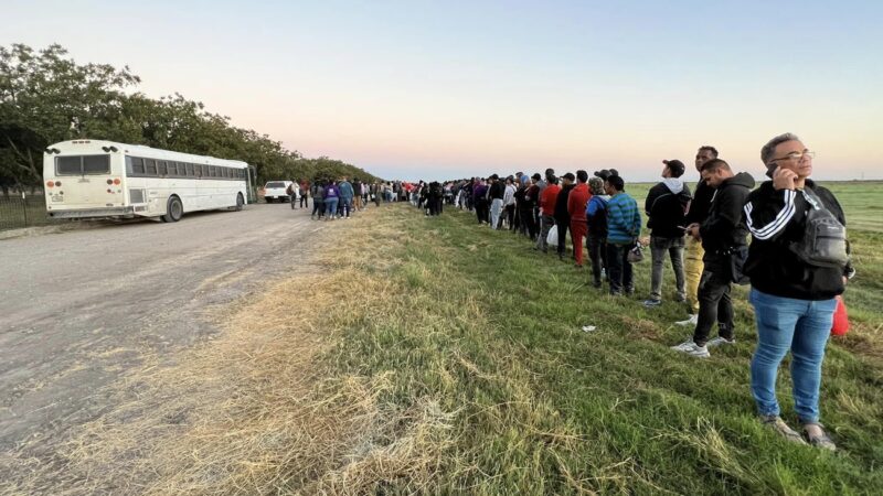 EEUU: Bajo custodia grupo de cubanos que no pasó «el miedo creíble» y sería deportado