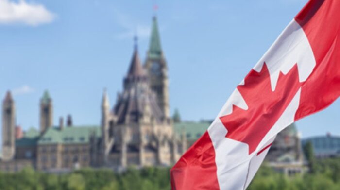 Canadá necesita 1,4 millones de inmigrantes para ocupar puestos vacantes