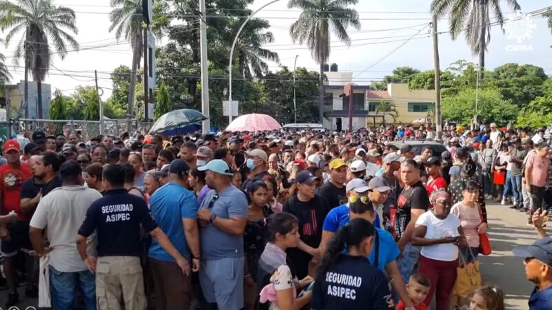 Al menos 5 mil cubanos saldrán en caravana de Tapachula hacia la frontera de EEUU (video)