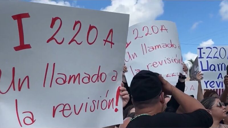 Otro cubano con I220A obtiene la residencia en EEUU en solo 3 meses y sin ir a corte (video)